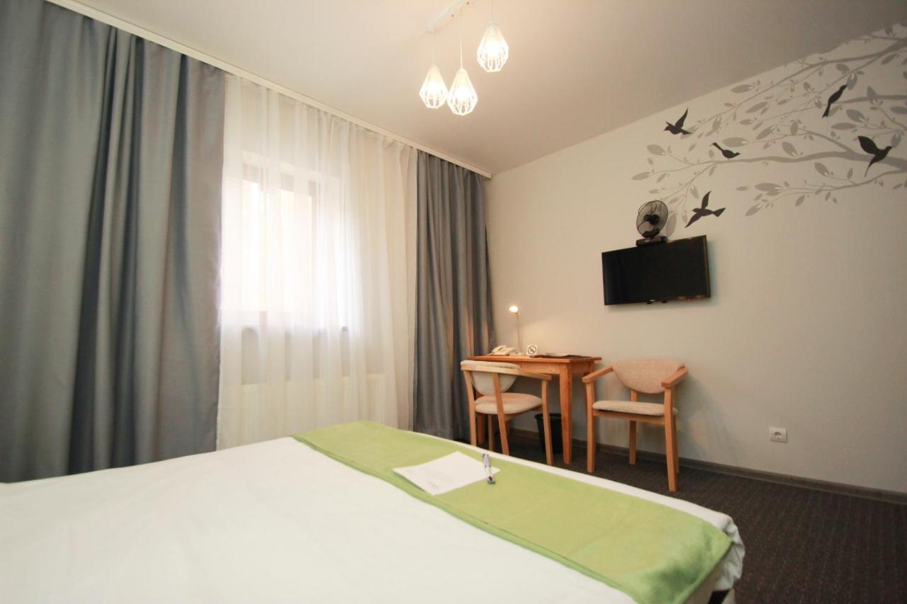 Garden Eco Design Hotel Odessa Esterno foto