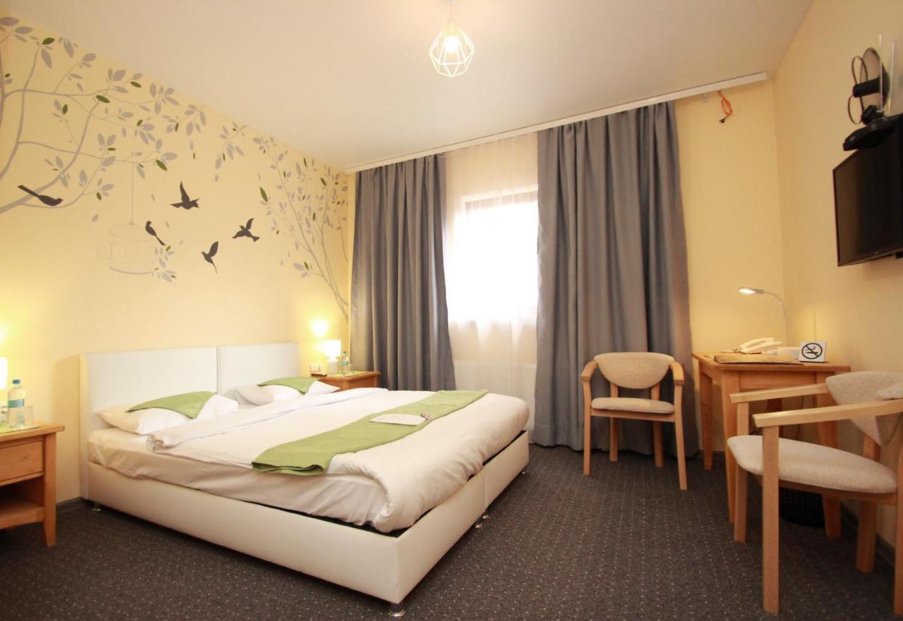 Garden Eco Design Hotel Odessa Esterno foto